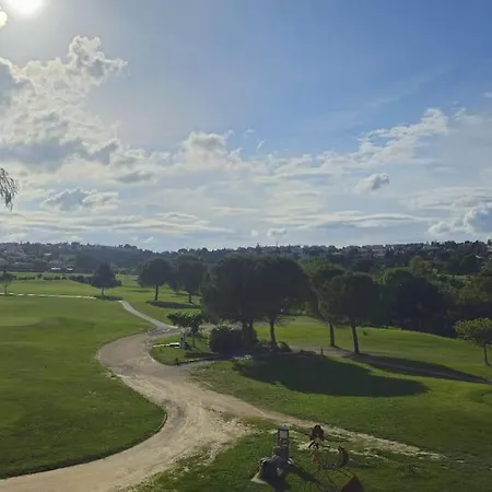 067 - T2, Golf, Piscine, Clim, Parking
