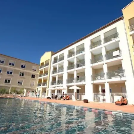 Apartment 067 - T2, Golf, Piscine, Clim, Parking